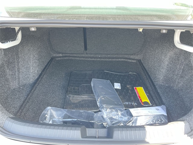 2025 Volkswagen Jetta 1.5T SE photo 40