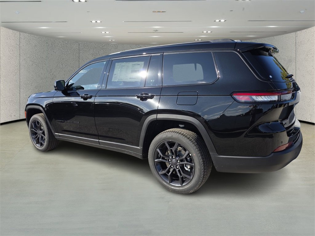 2025 Jeep Grand Cherokee Limited photo 4