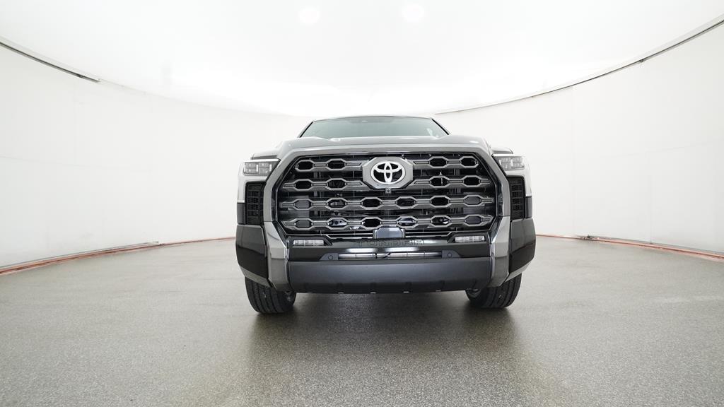 2025 Toyota Tundra Platinum CrewMax photo 3