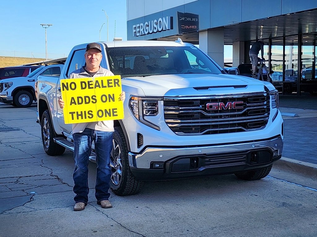 2026 GMC Sierra 1500 SLT's photo