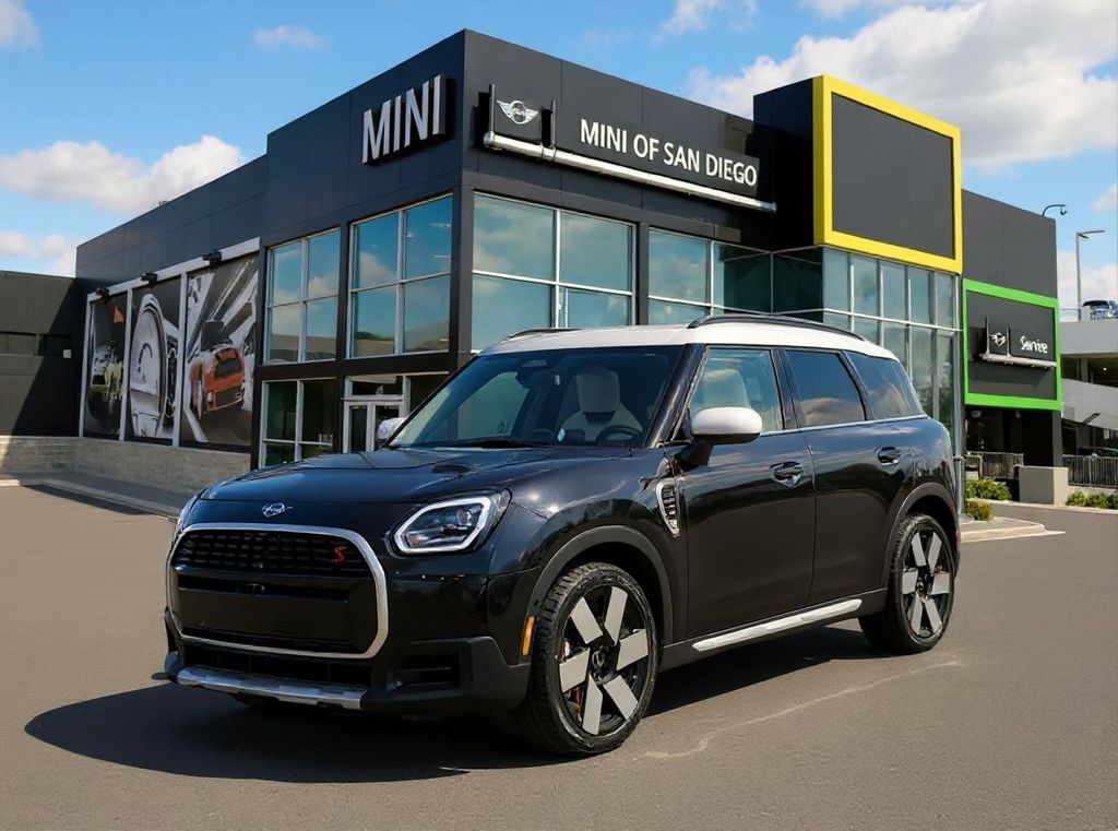2026 MINI Countryman S's photo