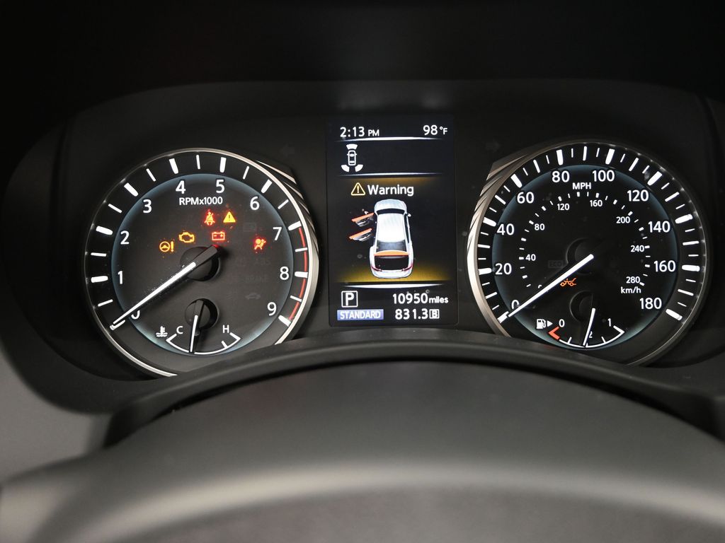2024 Infiniti Q50 LUXE photo 13