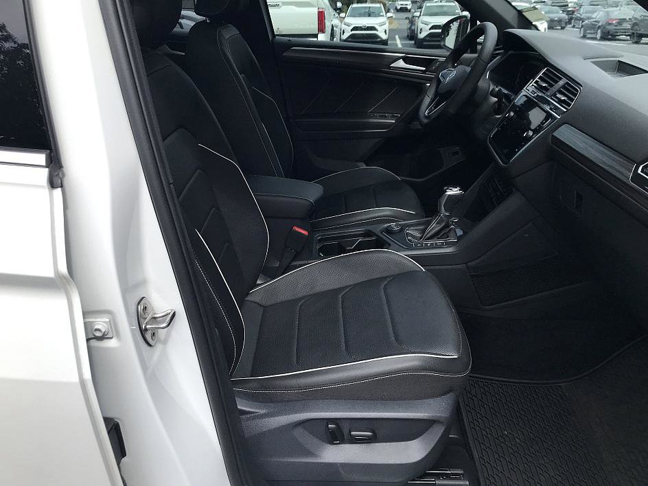 2022 Volkswagen Tiguan SEL Premium R-Line photo 14