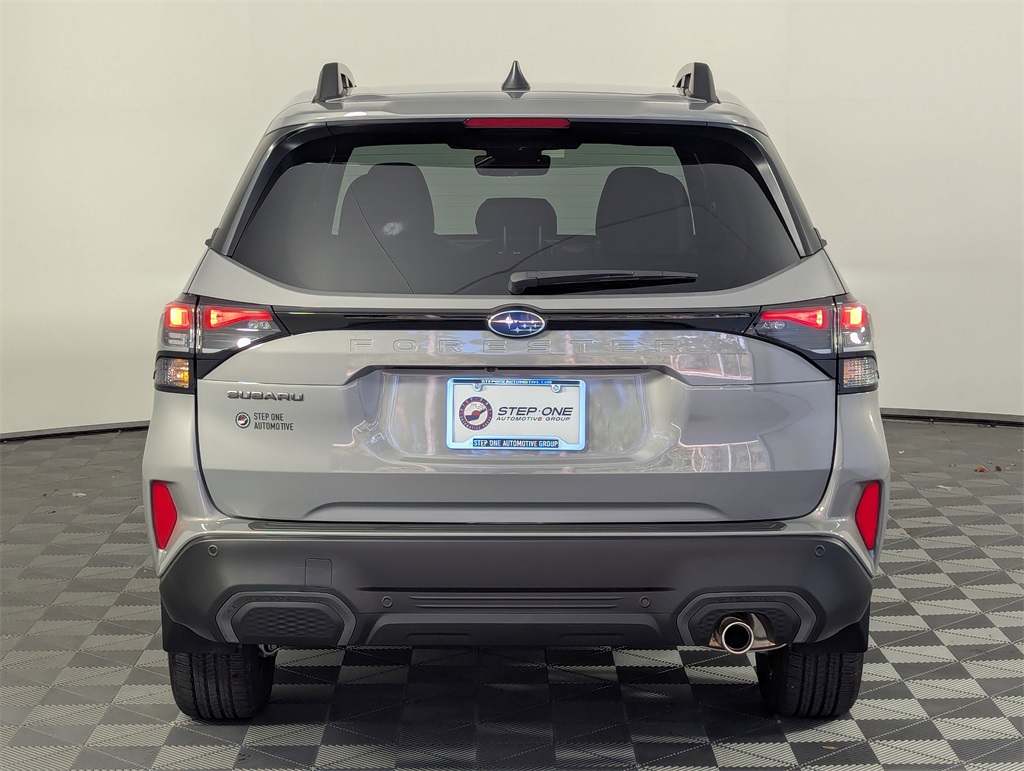 2025 Subaru Forester Limited photo 3