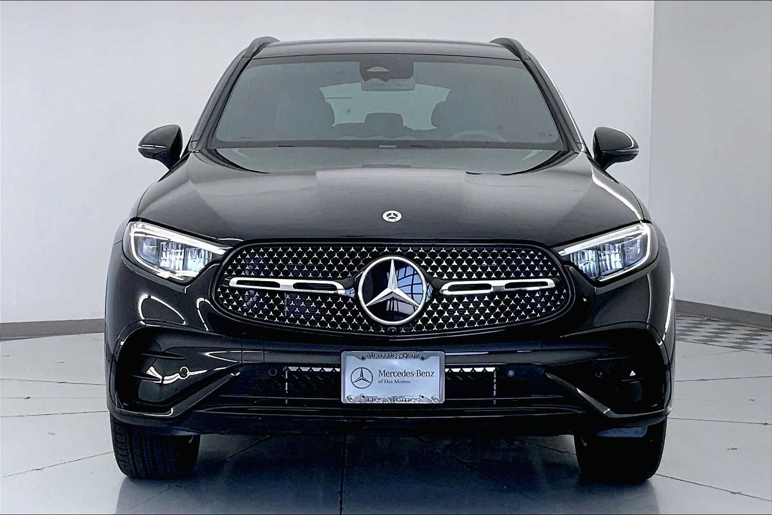 2025 Mercedes Benz GLC 300 4MATIC photo 6