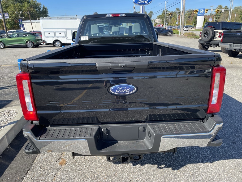 2025 Ford F-250 XL photo 2