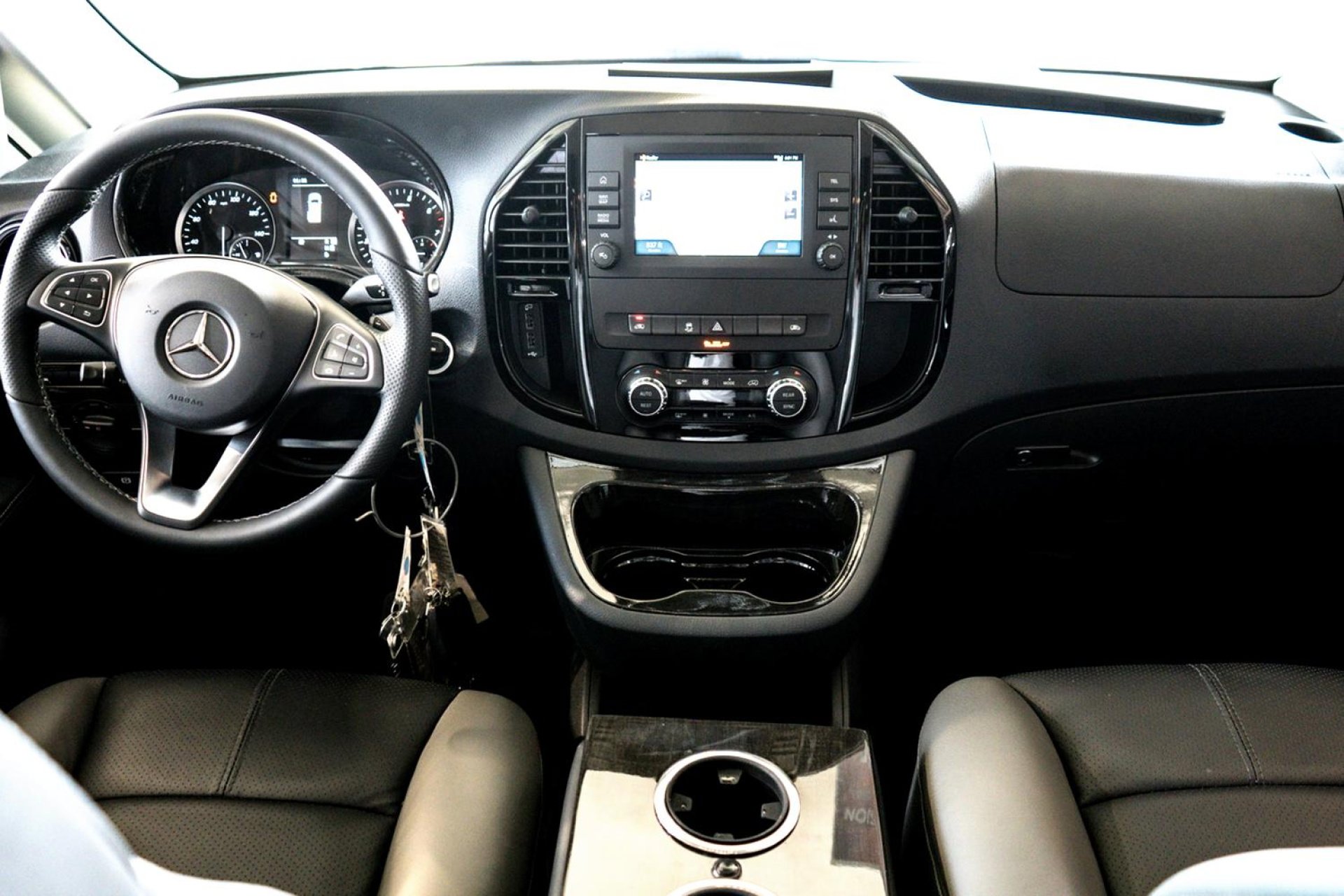 2023 Mercedes Benz Metris Passenger Van photo 27