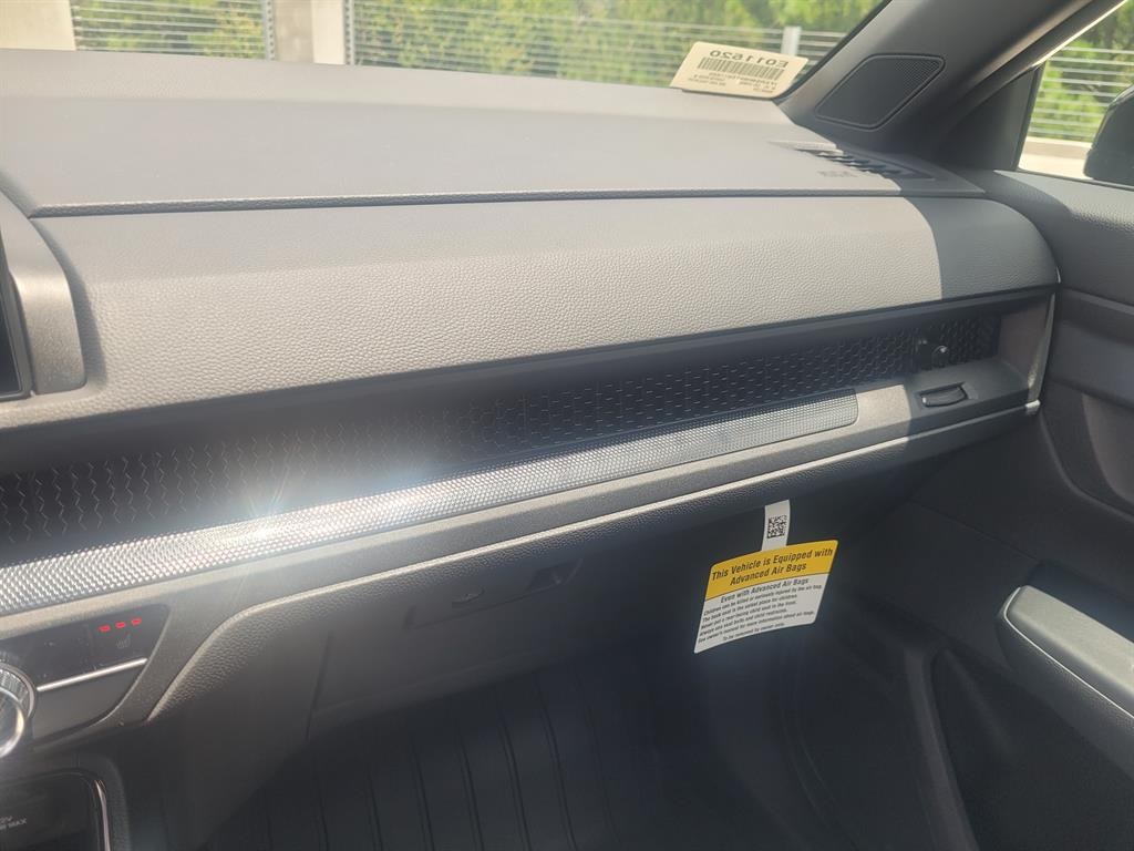 2026 Honda CR-V Hybrid photo 11
