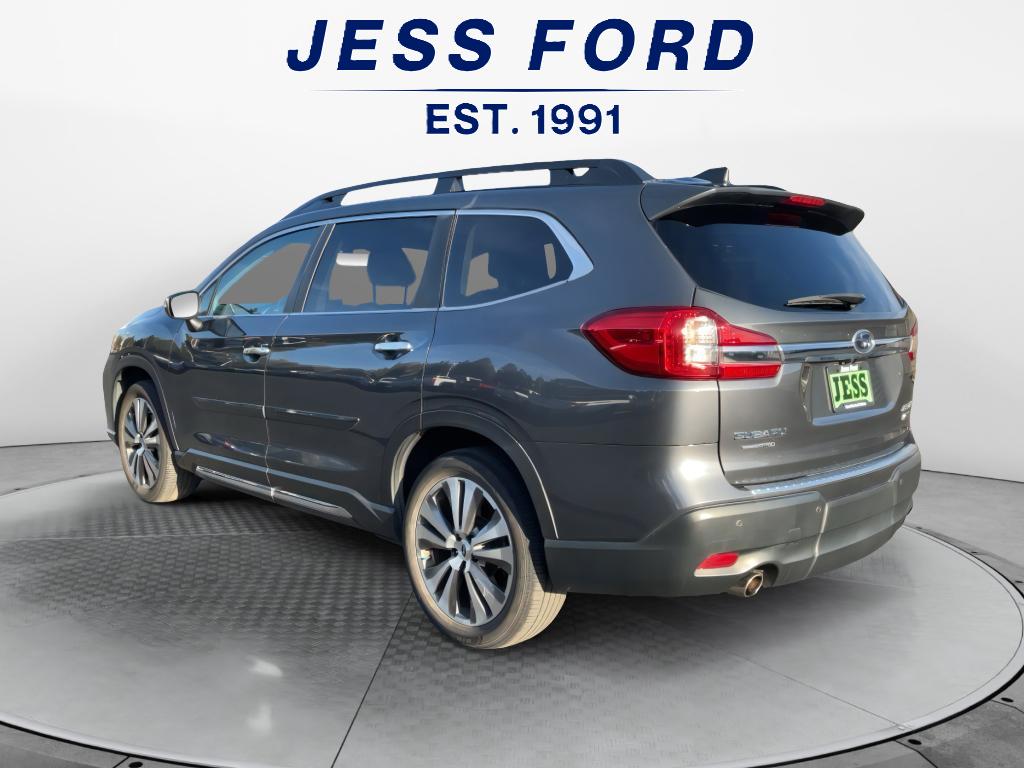 2022 Subaru Ascent Touring photo 2