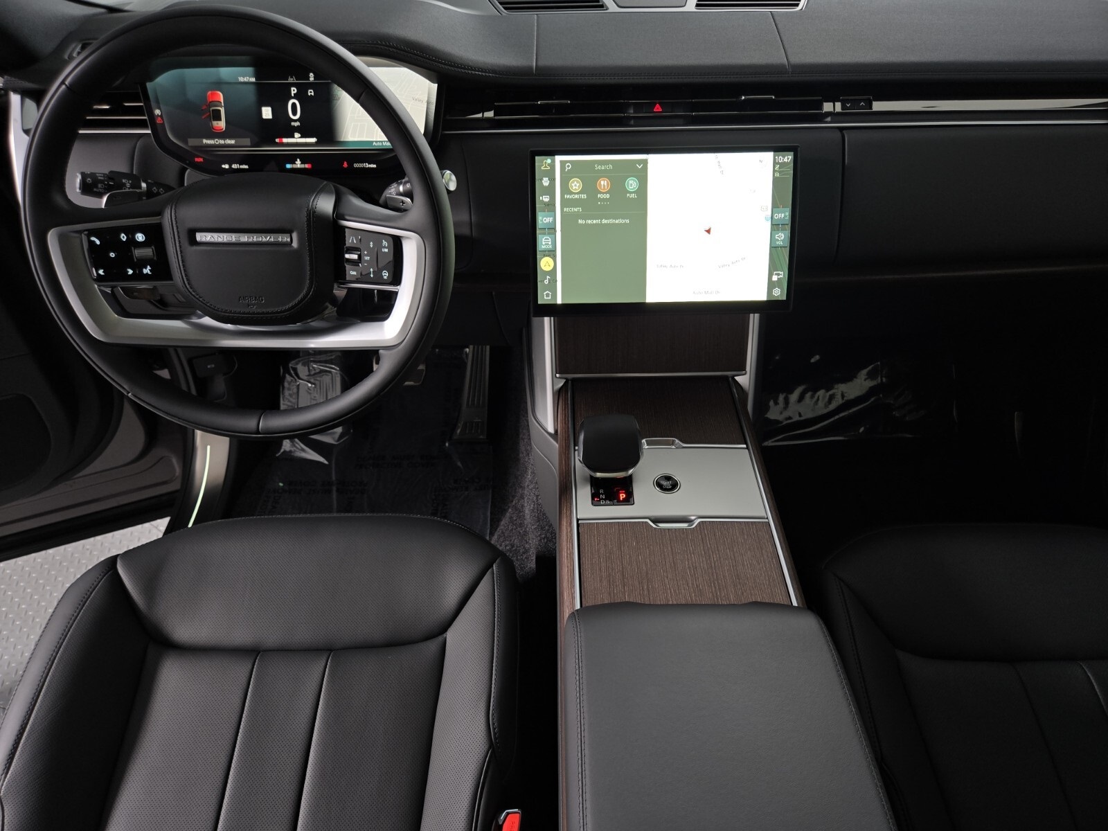 2025 Land Rover Range Rover SE photo 3