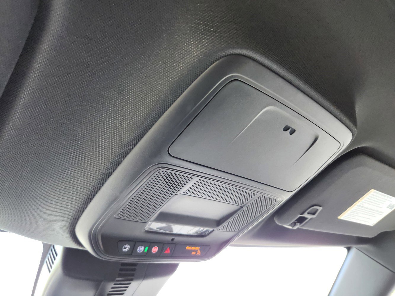 2025 Chevrolet Traverse photo 10