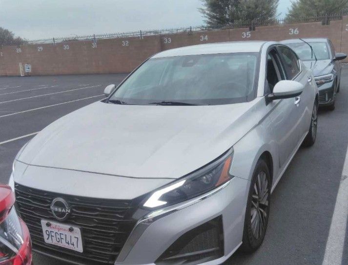 2023 Nissan Altima SV