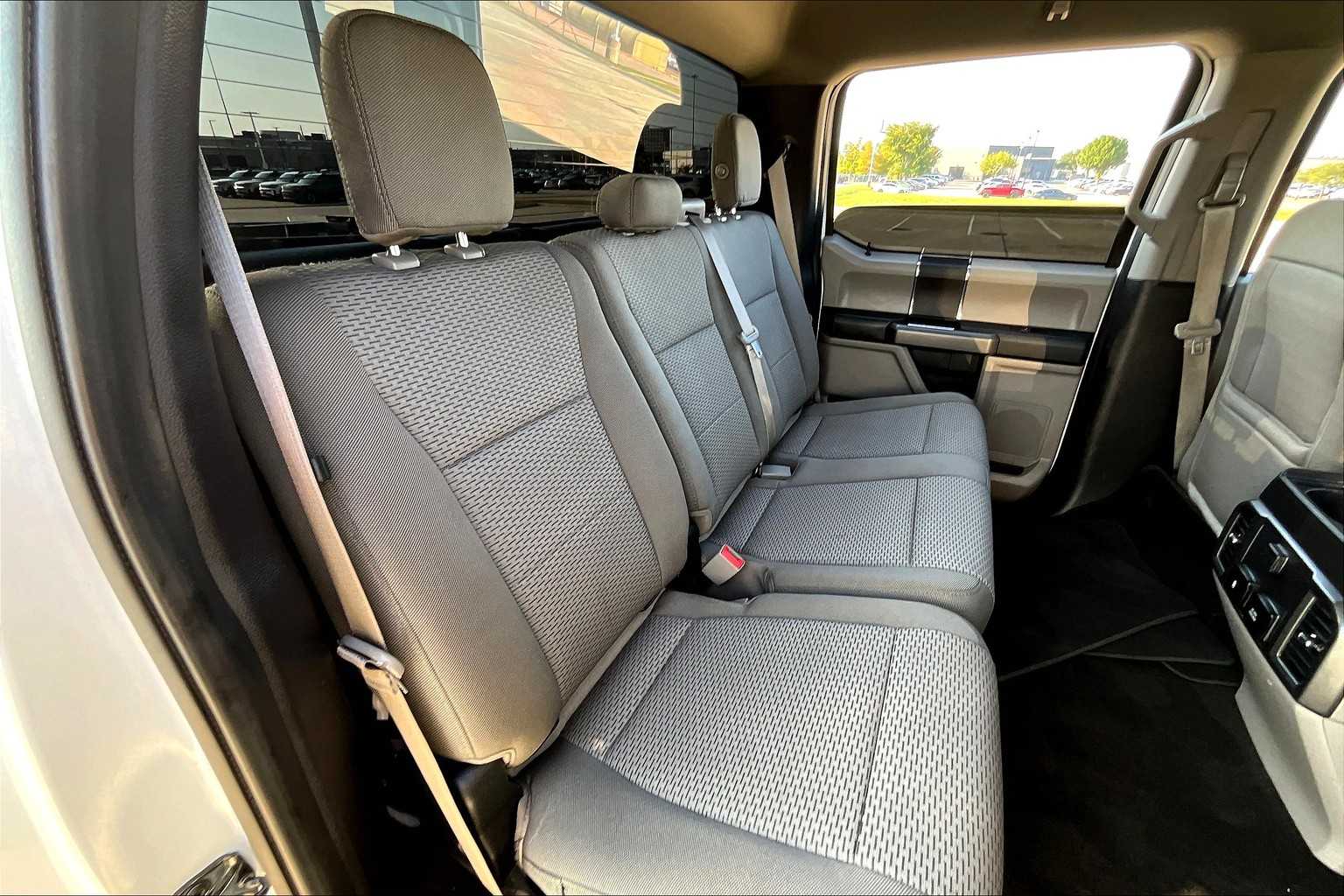 2019 Ford F-150 XLT photo 18