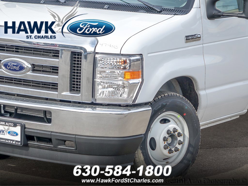 2024 Ford E-350 photo 3