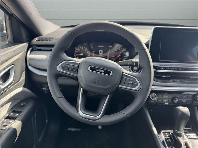 2025 Jeep Compass Latitude photo 13
