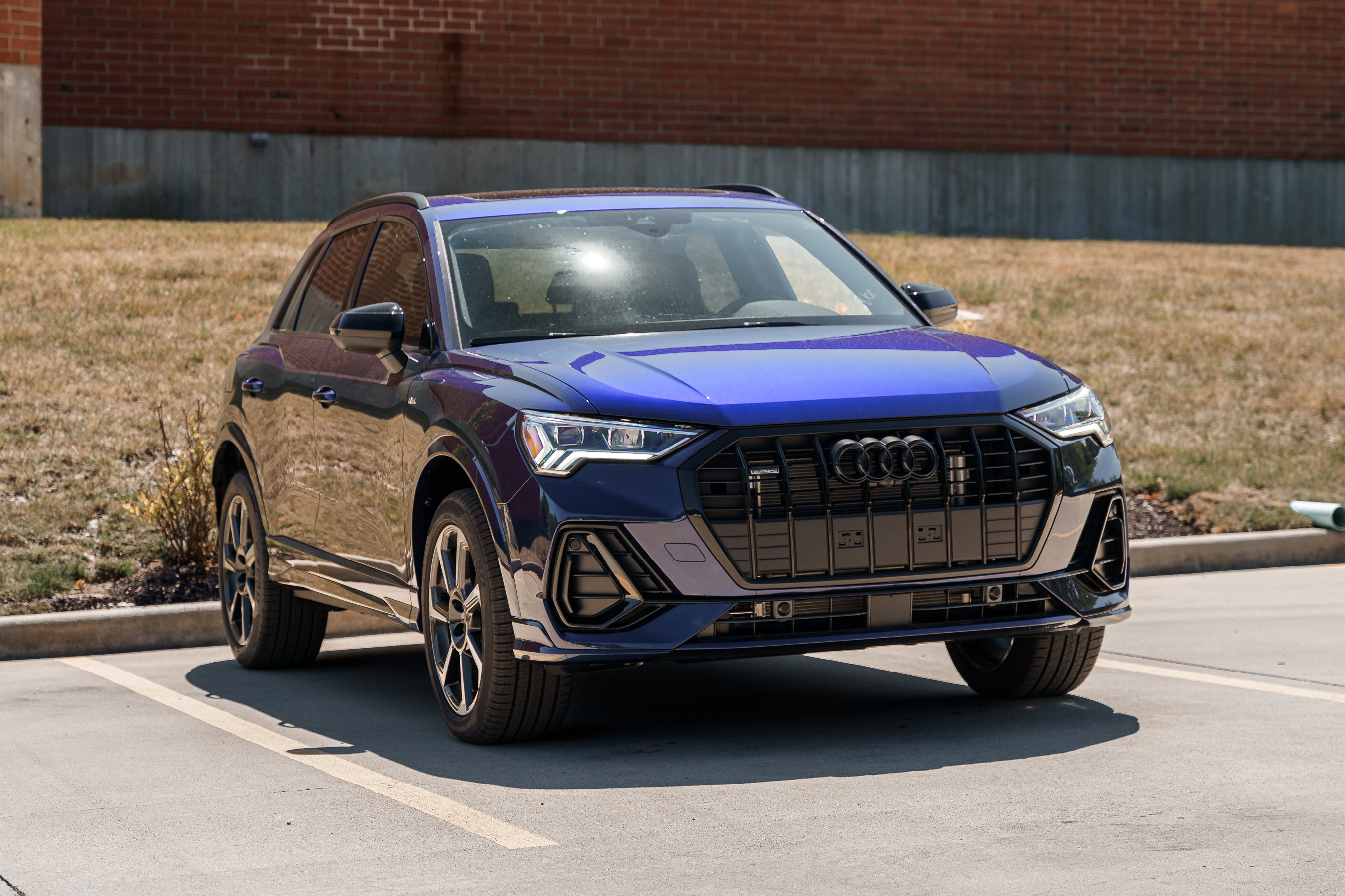 2025 Audi Q3 S line Premium Plus photo 2