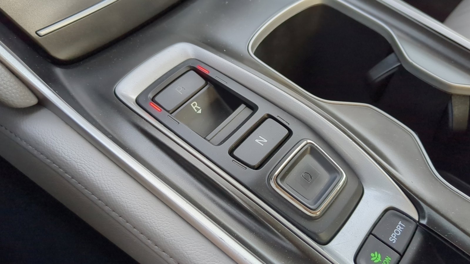 2018 Honda Accord Touring 2.0T photo 13