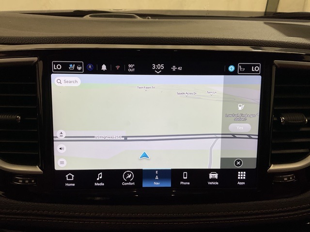 2024 Chrysler Pacifica Hybrid Pinnacle photo 18