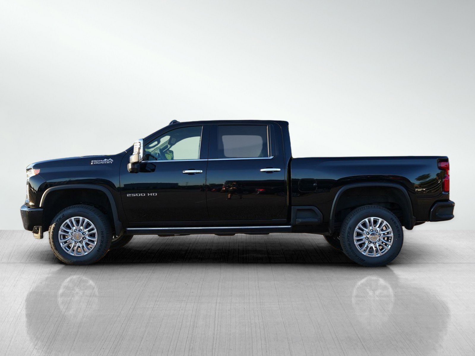 Used 2022 Chevrolet Silverado 2500HD High Country with VIN 1GC1YREY5NF365634 for sale in Roseville, Minnesota