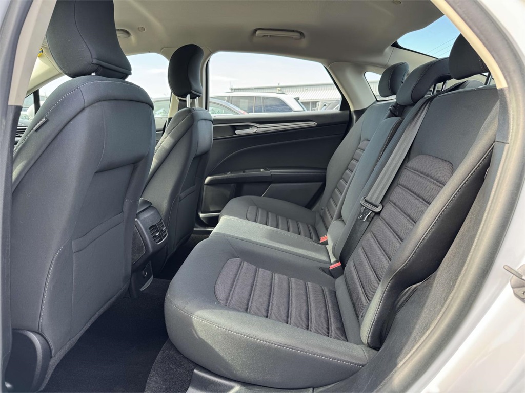 2018 Ford Fusion Hybrid SE photo 15