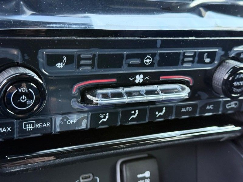 2025 Jeep Grand Cherokee Laredo X photo 13
