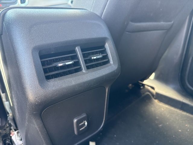 2021 Chevrolet Equinox LS photo 19