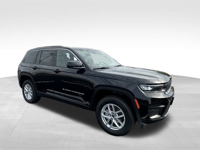 2025 Jeep Grand Cherokee Laredo X photo 8