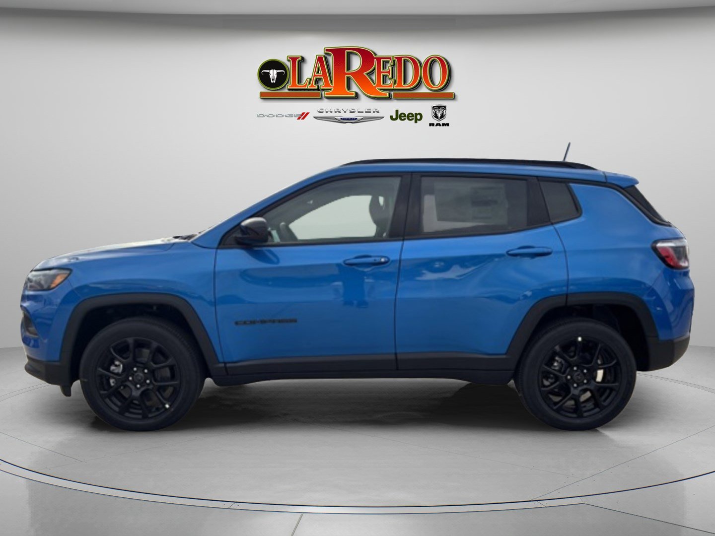 2026 Jeep Compass Latitude Altitude photo 4