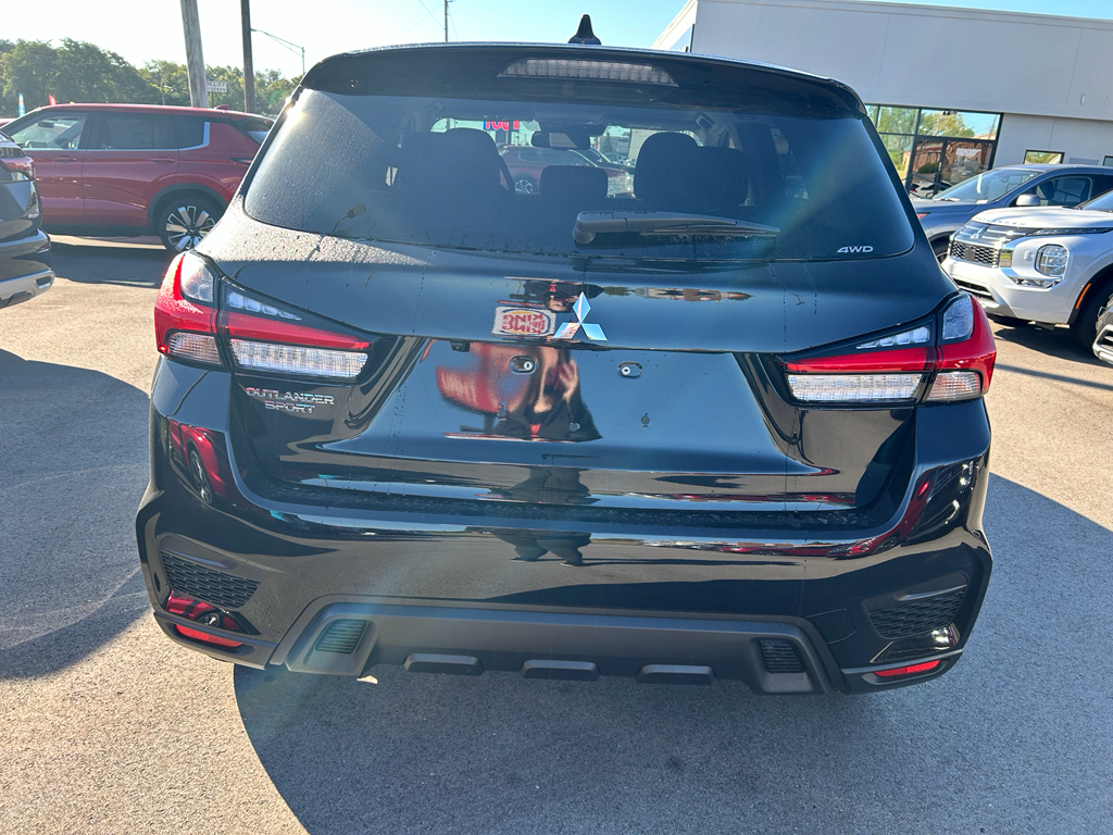 2025 Mitsubishi Outlander Sport SE photo 3
