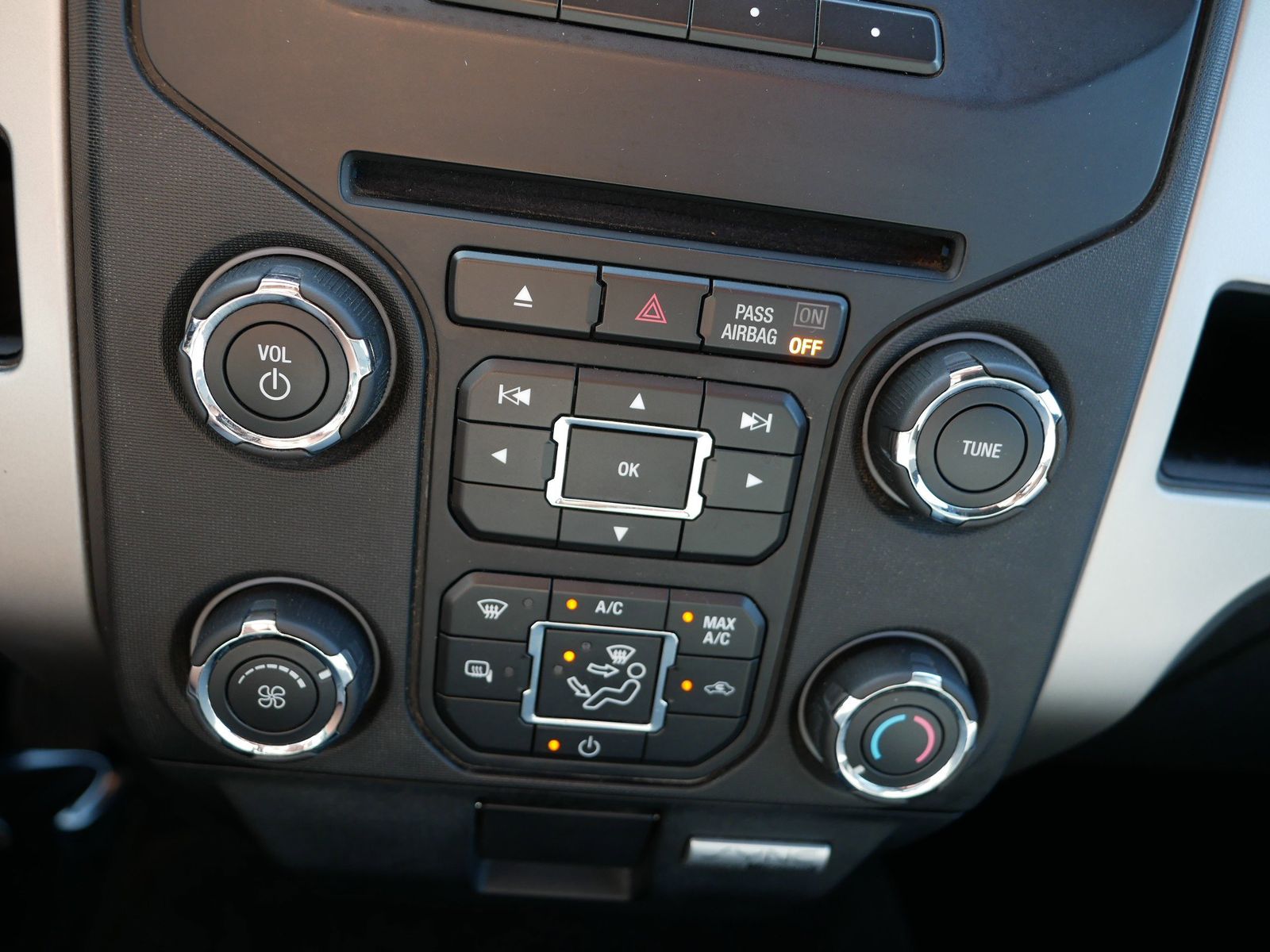 2014 Ford F-150 photo 20
