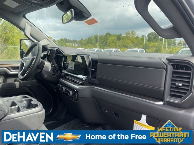 2026 Chevrolet Silverado 3500HD LT photo 27