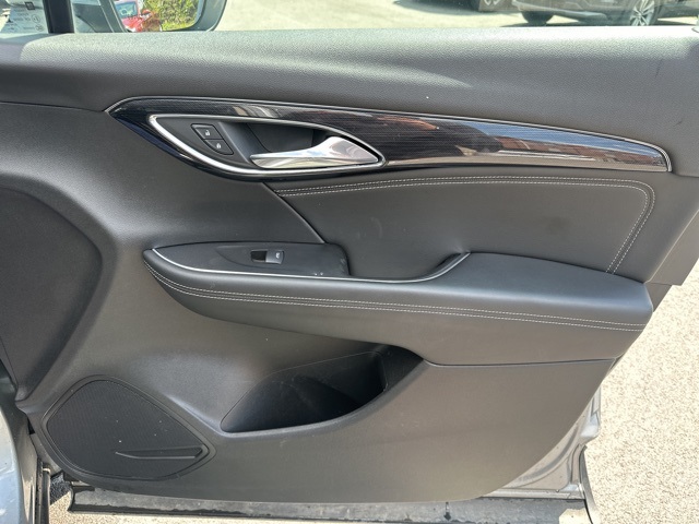 2023 Buick Envision Essence photo 15