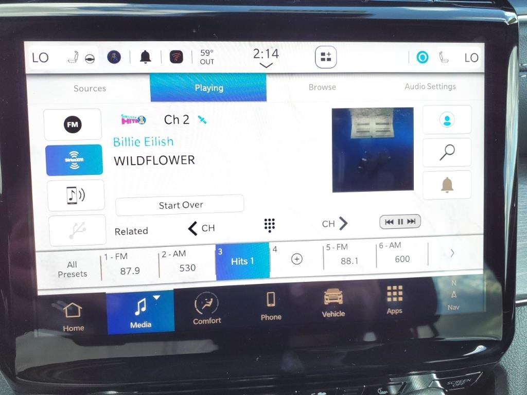 2024 Jeep Cherokee Overland 4xe photo 10