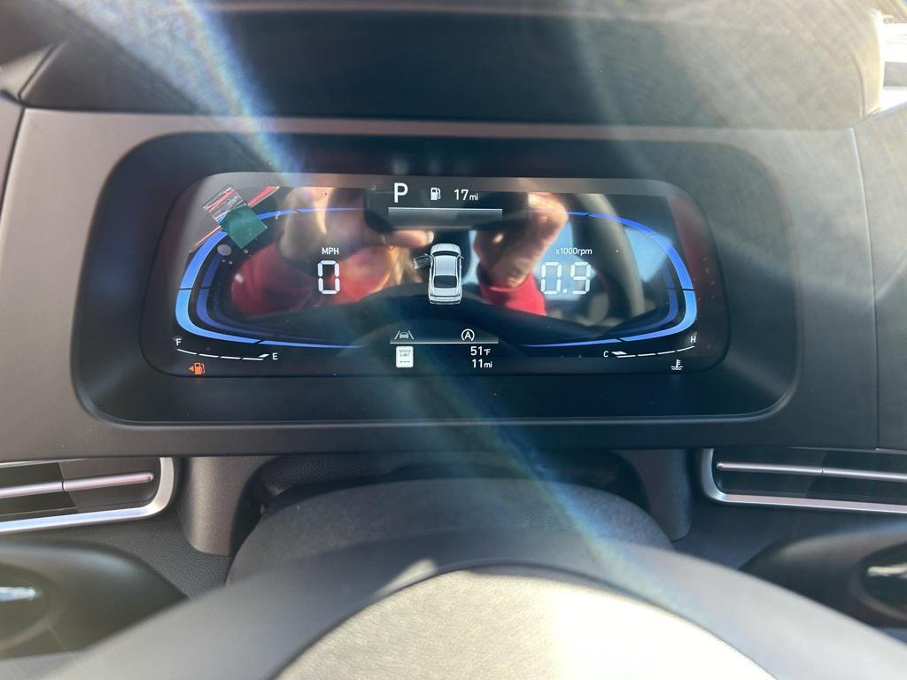 2025 Hyundai Elantra SE photo 14