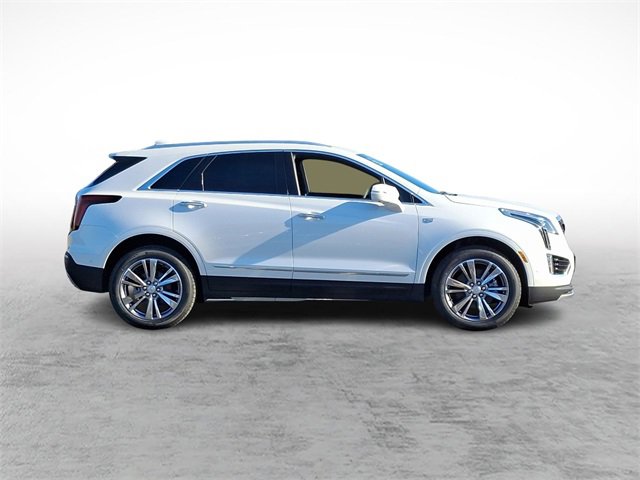 2025 Cadillac XT5 Premium Luxury photo 2