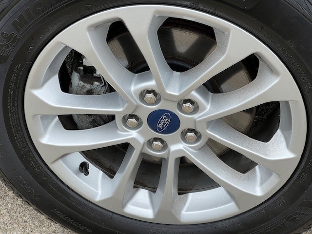 2020 Ford Escape SE photo 10