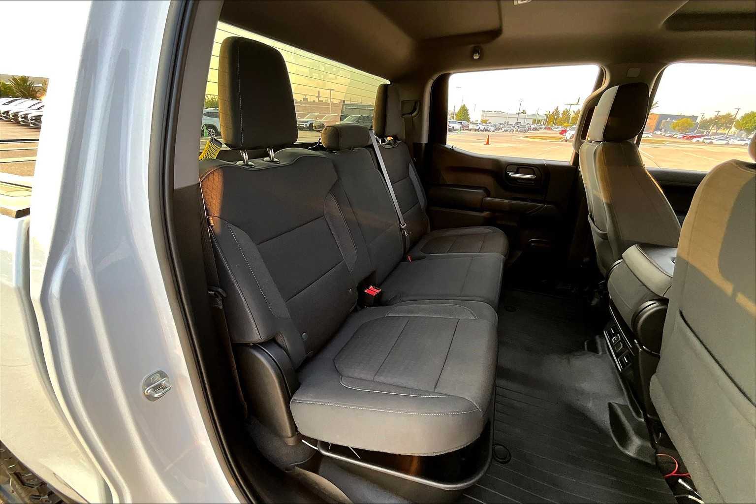 2020 Chevrolet Silverado 1500 LT photo 19