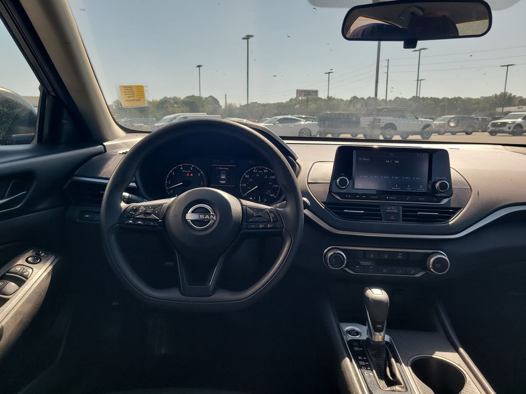 2024 Nissan Altima 2.5 S photo 21