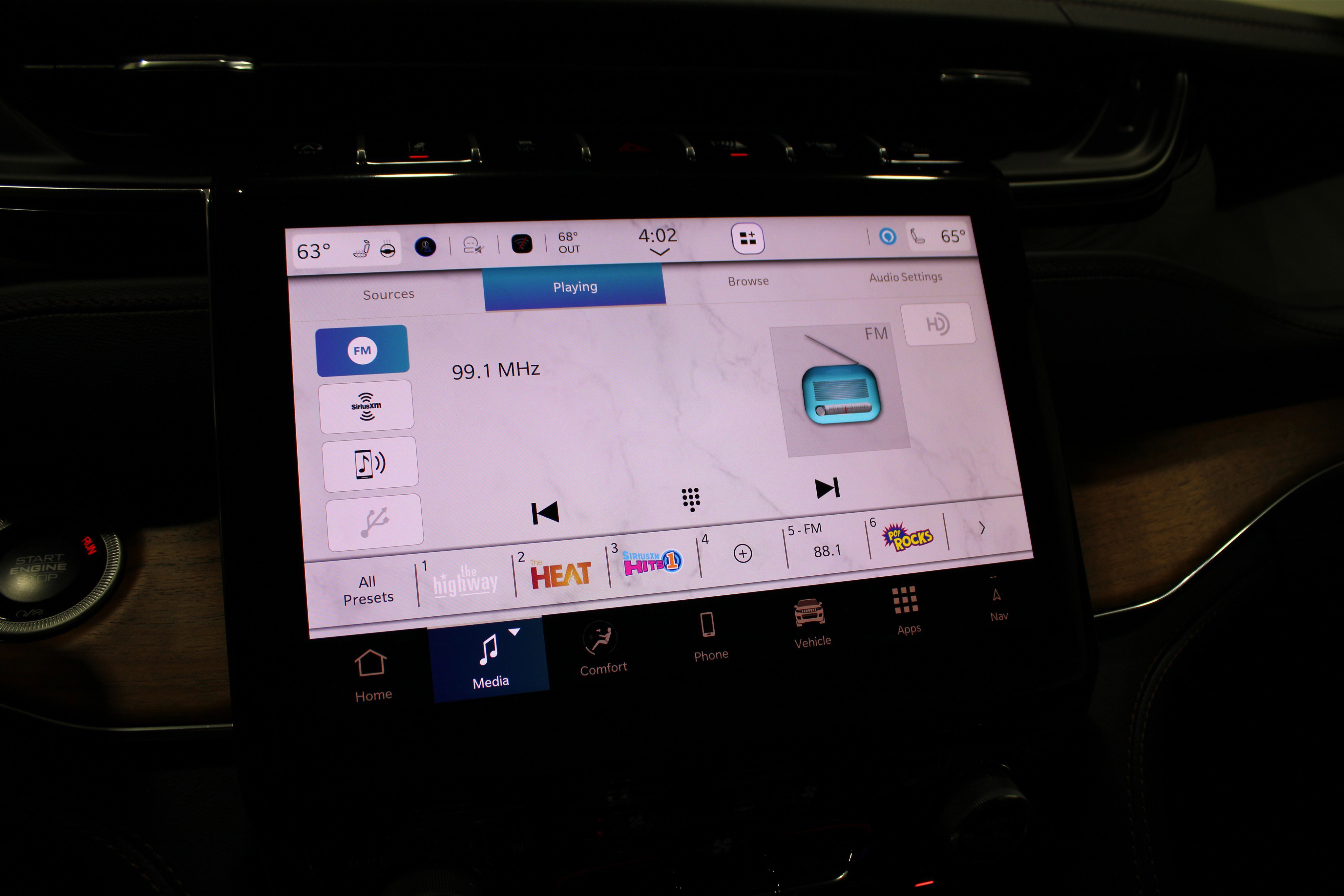 2025 Jeep Grand Cherokee L Summit Reserve photo 10
