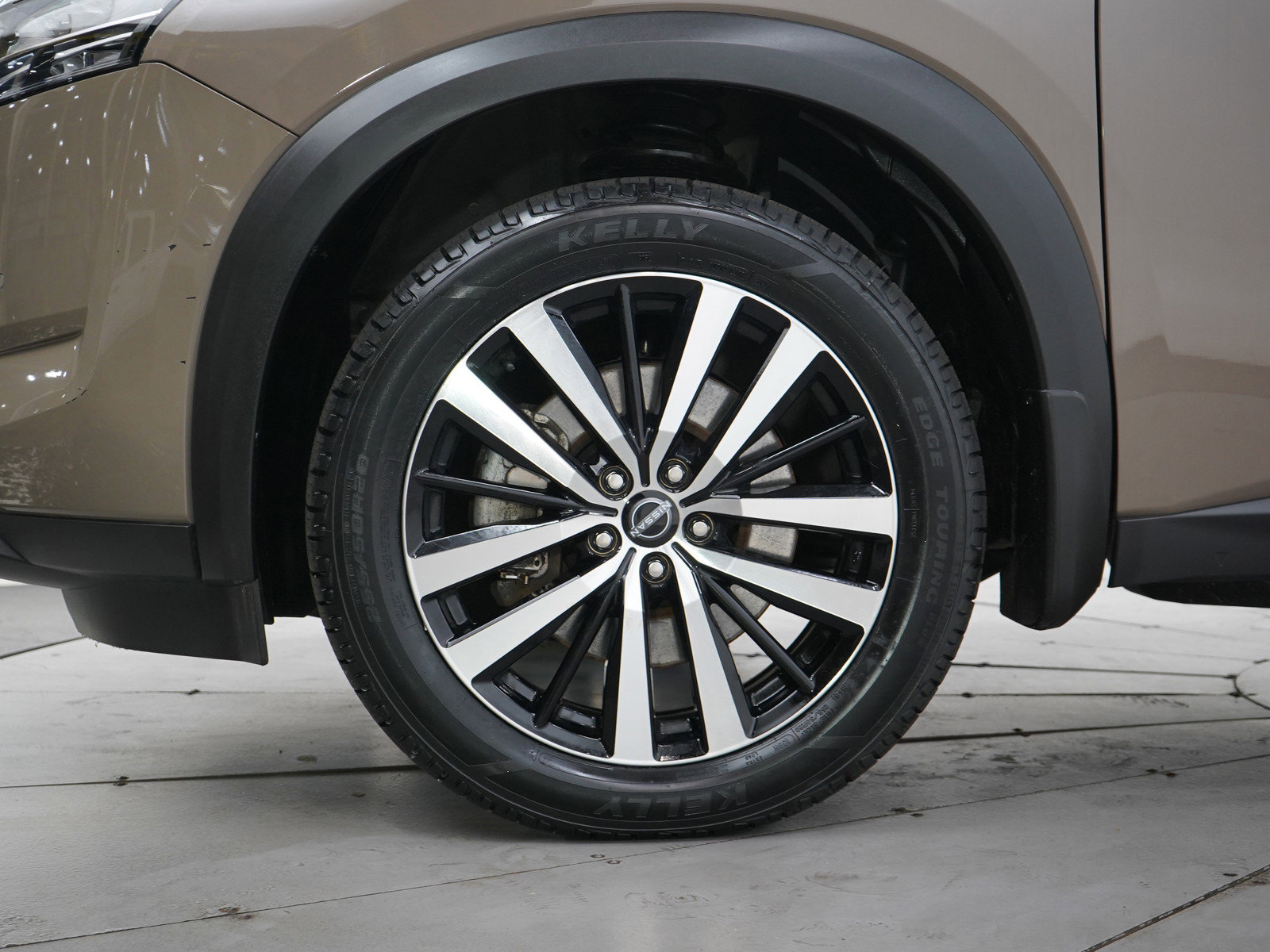 2023 Nissan Pathfinder Platinum photo 29