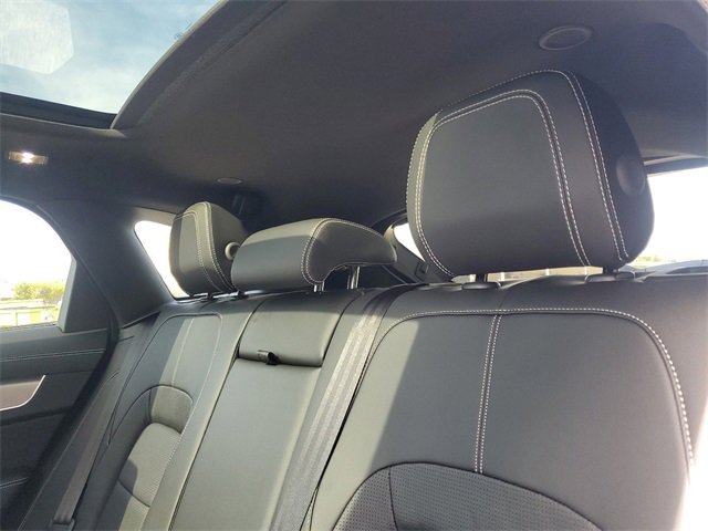 2024 Jaguar F-PACE P250 R-Dynamic S photo 12