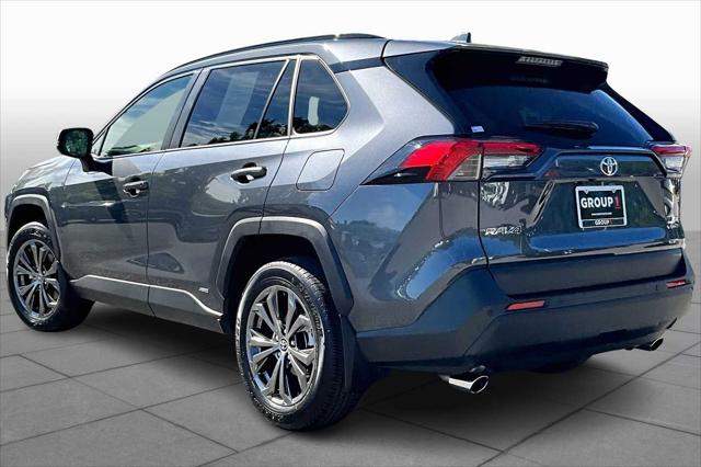 2025 Toyota RAV4 Hybrid XLE Premium photo 11