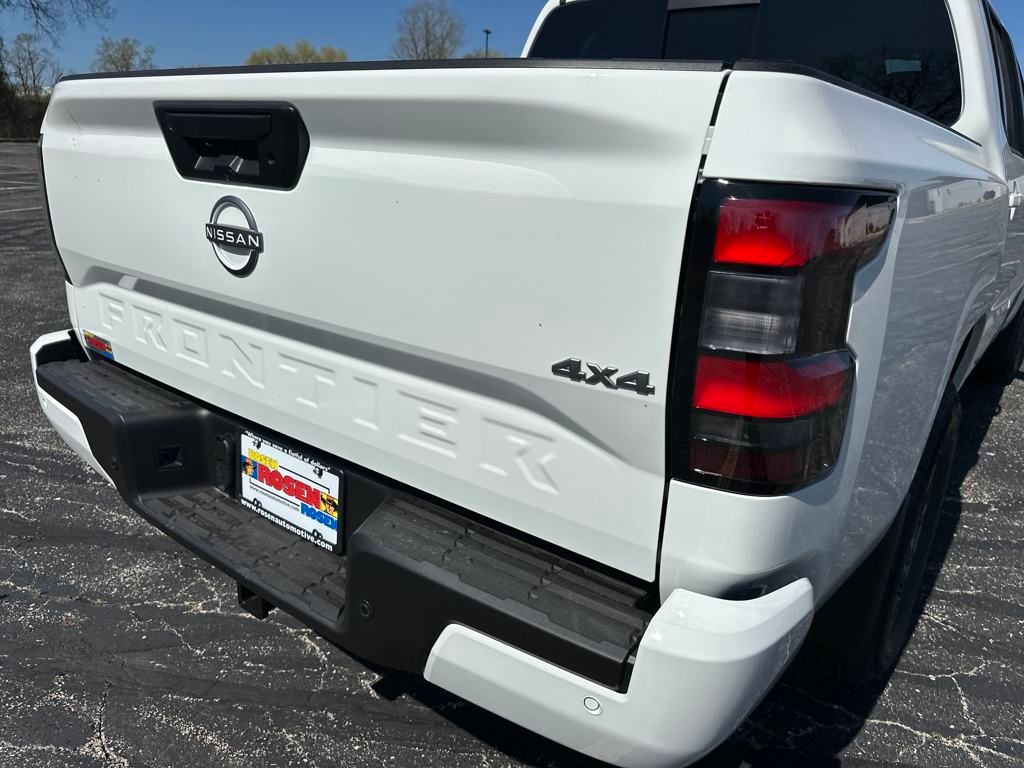 2025 Nissan Frontier SV photo 29