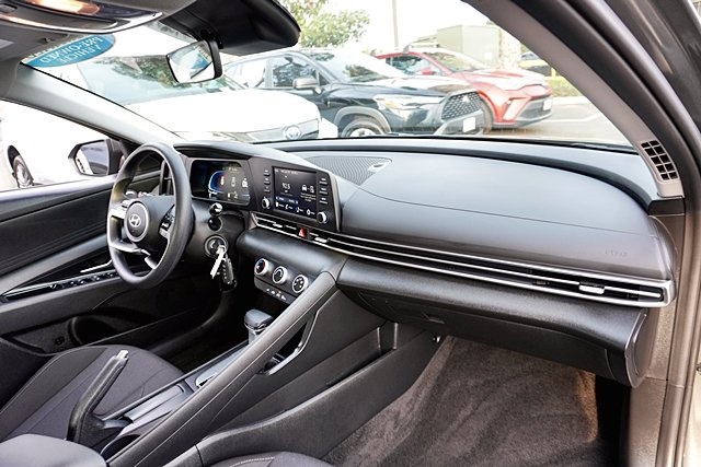 Used 2026 Gray Hyundai SE image 9