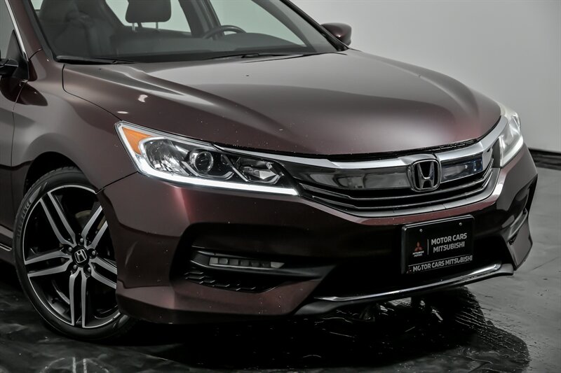 Used 2016 Honda Accord Sport with VIN 1HGCR2F55GA023152 for sale in Aurora, IL