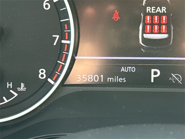 2024 Nissan Pathfinder SV photo 31