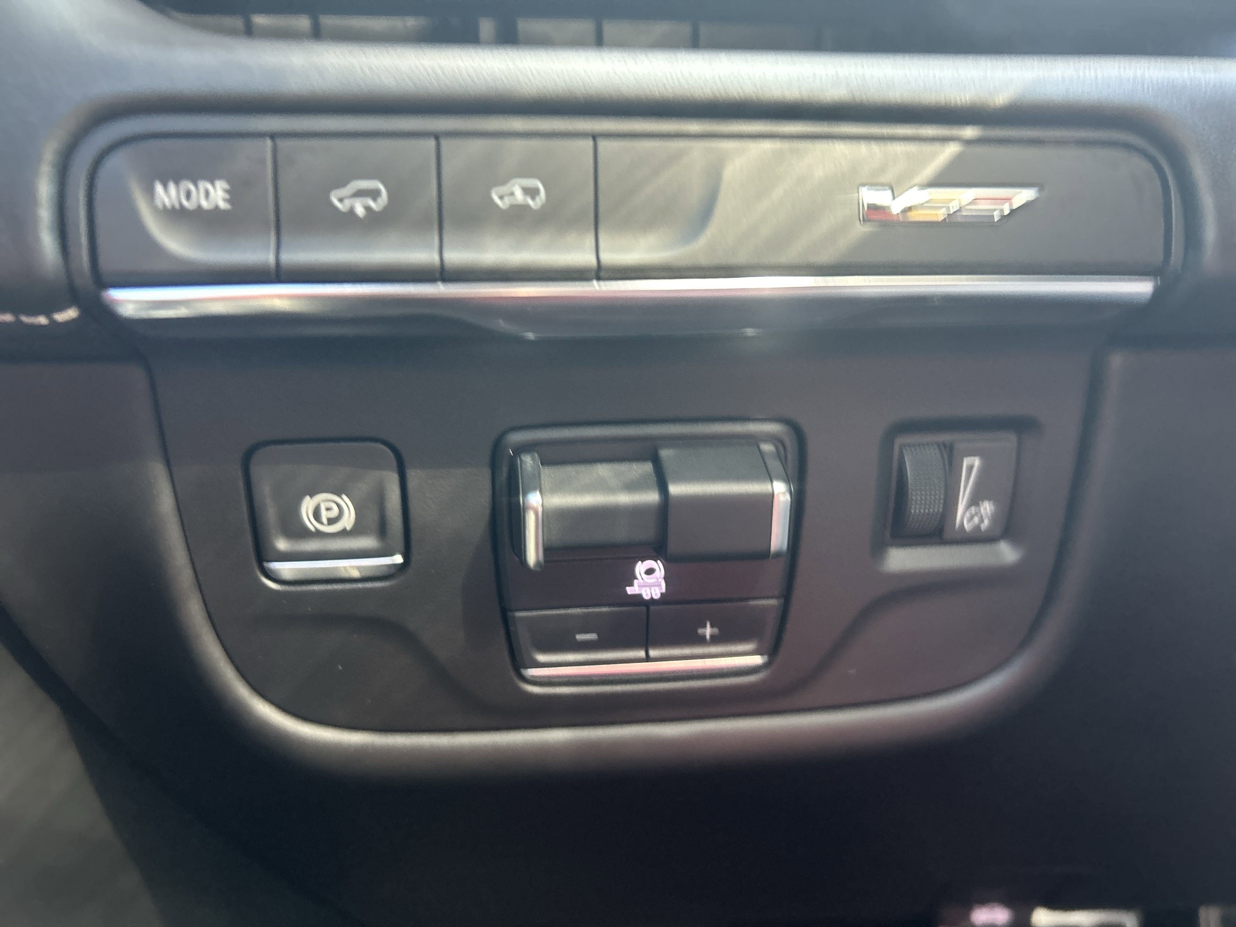 2024 Cadillac Escalade V-Series photo 14