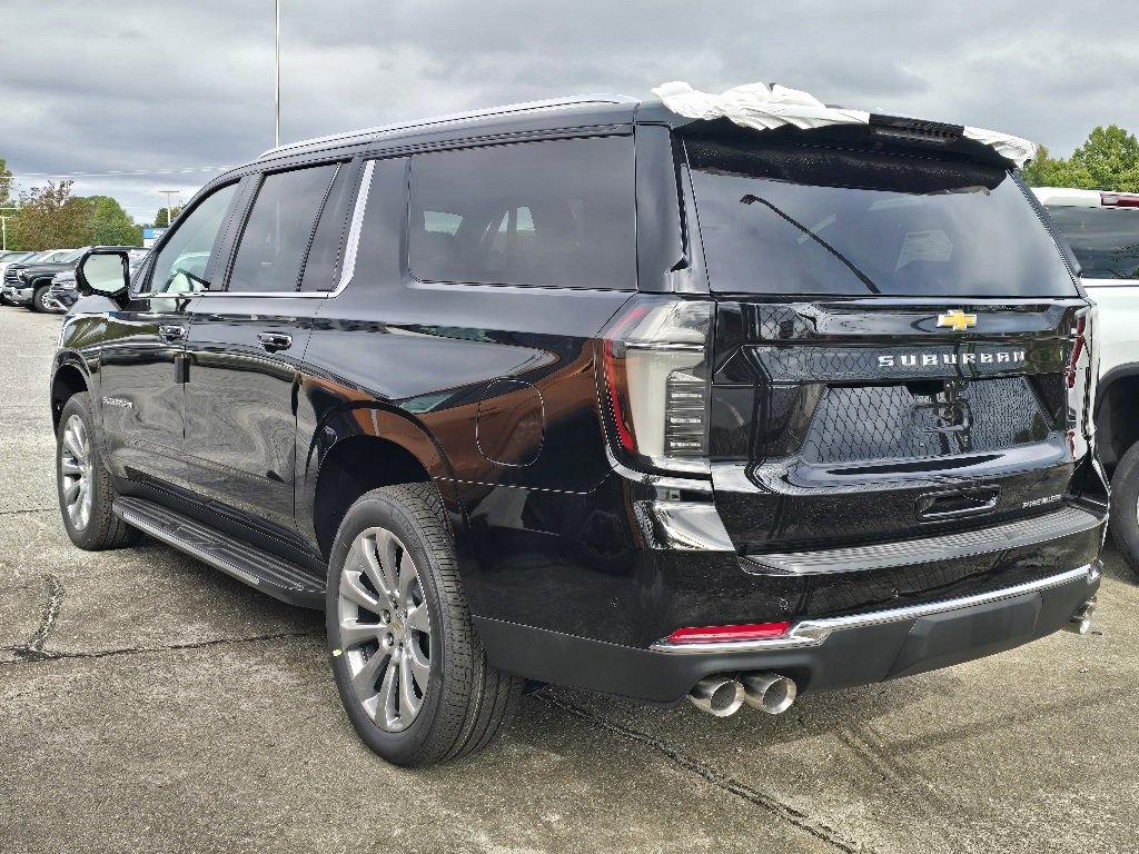 2026 Chevrolet Suburban Premier photo 3