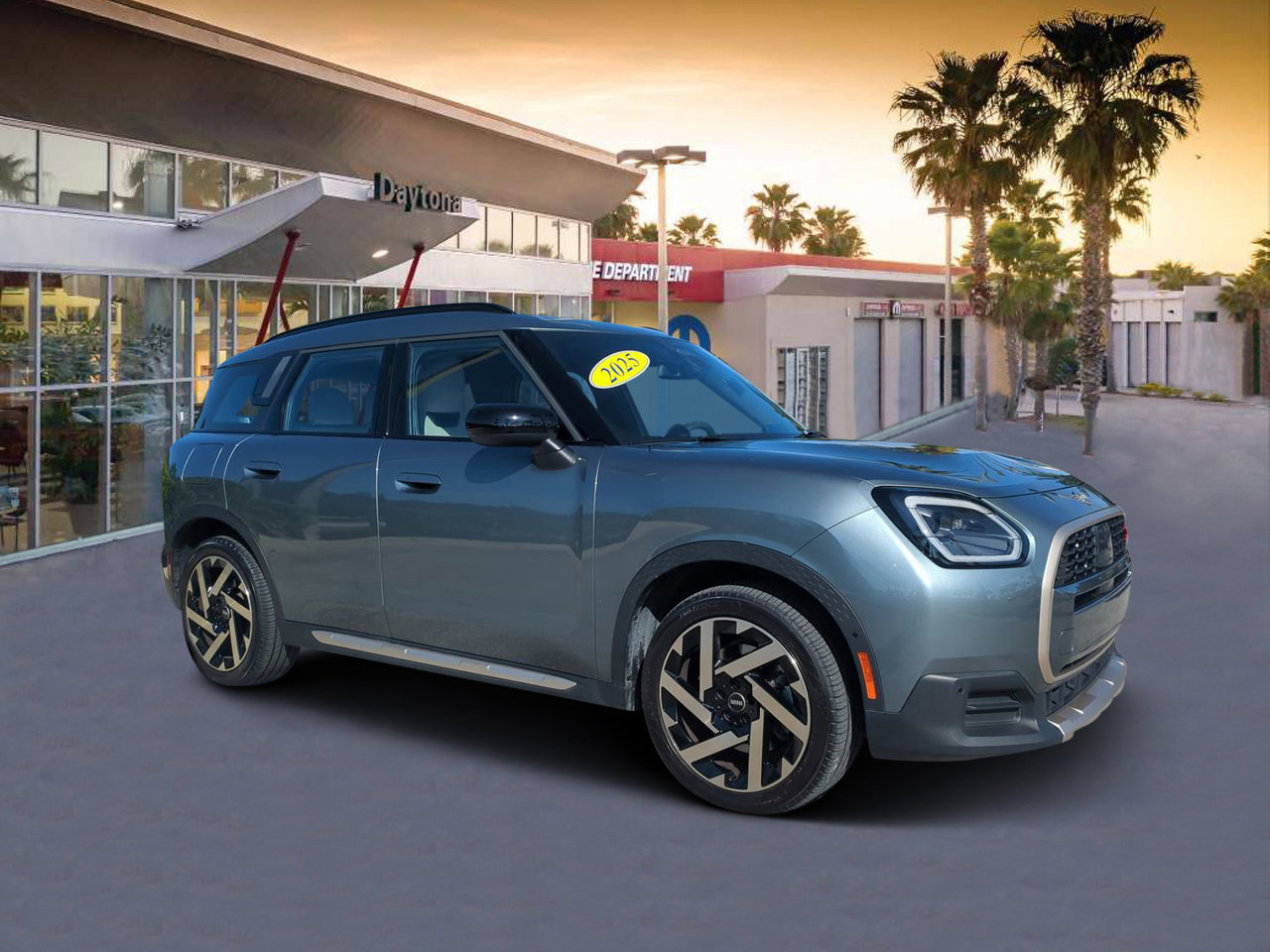 2025 MINI Countryman S's photo
