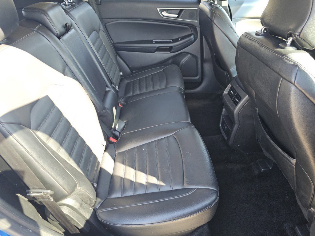 2018 Ford Edge SEL photo 4